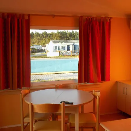 Natur Camping Bungalow T2 Superior - 4 Сasa de vacaciones *
